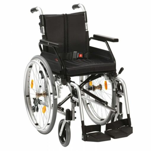 Drive Medical XS2 Aluminum Wheelchair - 18 Inch