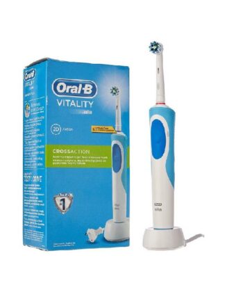 Oral B - Vitality Box Toothbrush - D12