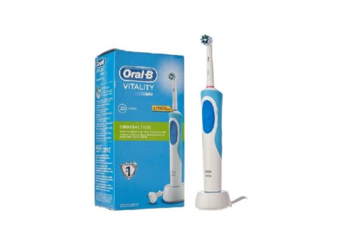 Oral B - Vitality Box Toothbrush - D12